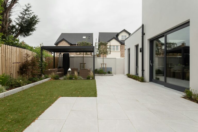 Jak zaprojektować funkcjonalny ogród w szeregówce we Wrocławiu?